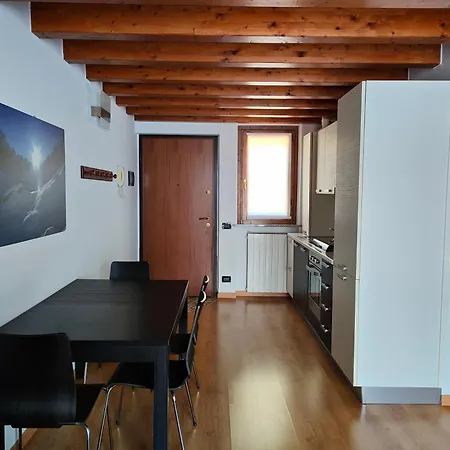 Iseolakerental - La Rocca *